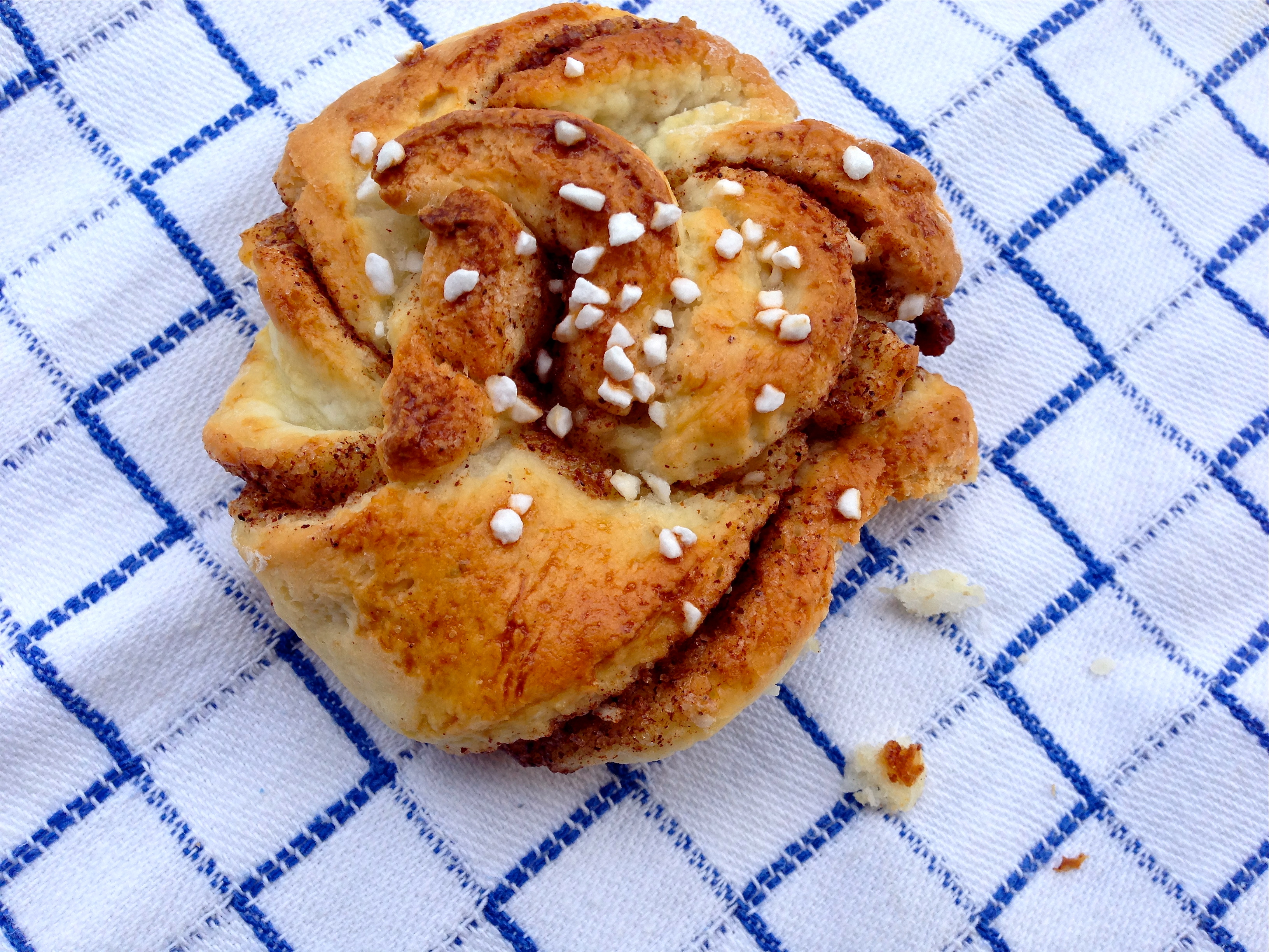 kanelbullar - gluten free Swedish cinnamon rolls