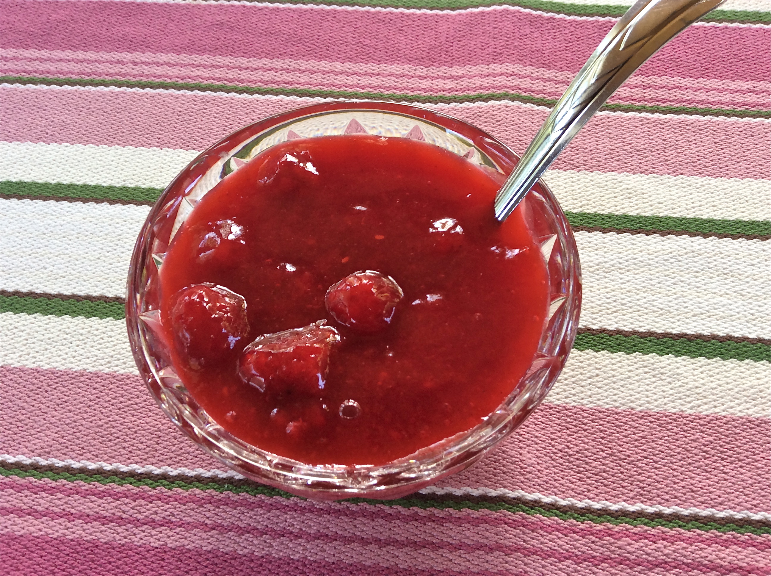 Easy Rum Raspberry Sauce